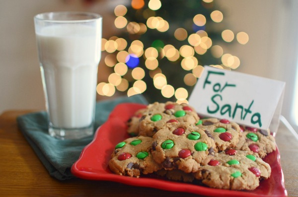 5 Simple Holiday Cookie Recipes | Peanut Butter Chocolate Chip Cookies #pureandsimple AD