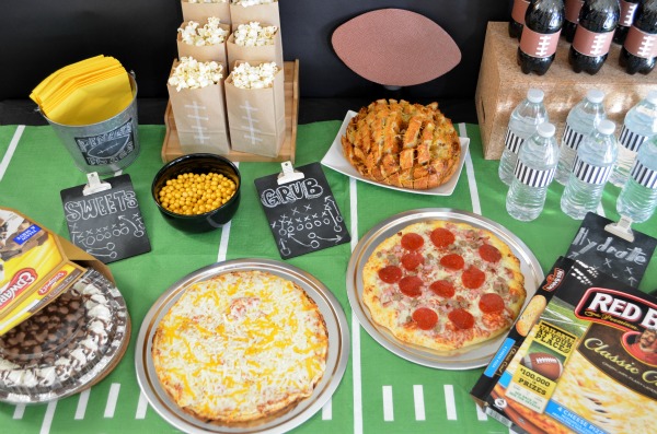 Are you ready for some football this weekend? Check out these super easy DIY football party ideas! ad #TeamPizza #CB 
