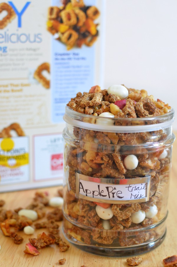 Apple Pie Trail Mix- Take snack time up a notch. #ReimagineCereal AD