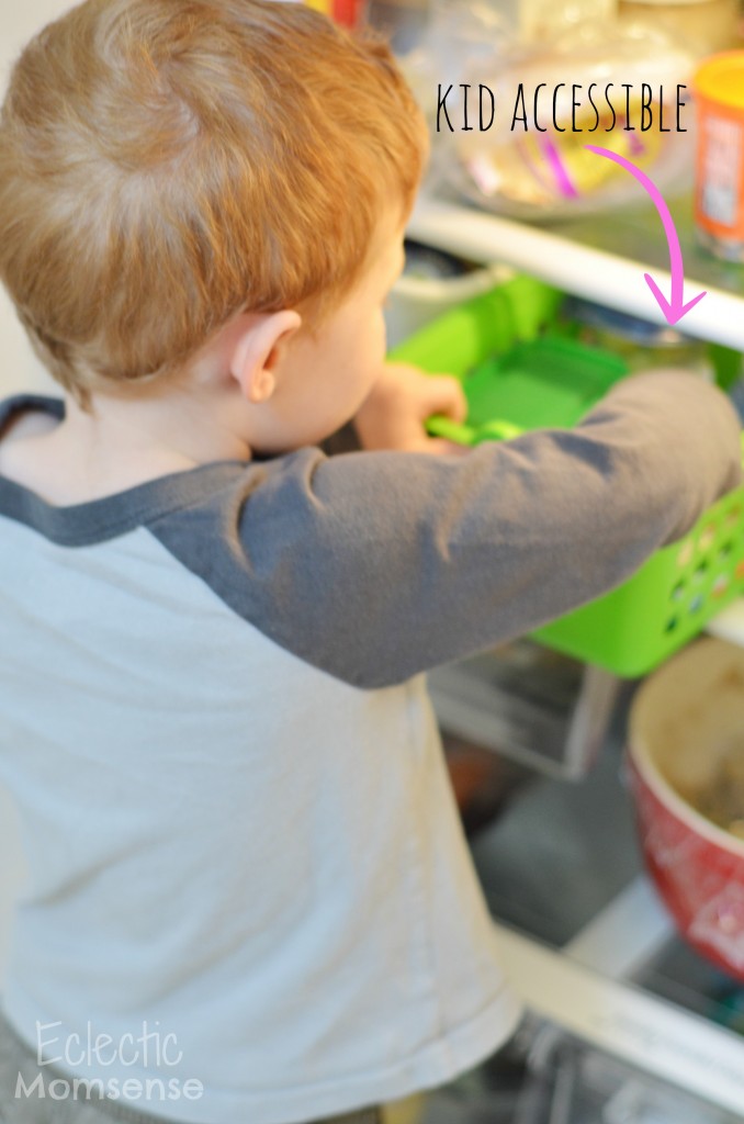 Healthy Snack Bin perfect for the independent kid. #FreshAndEasy