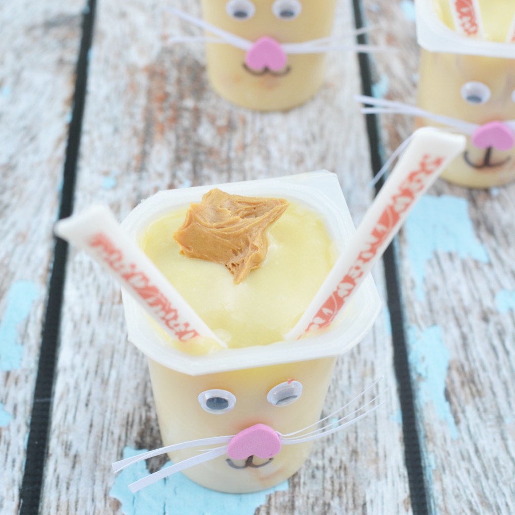 Banana Cream Pie Pudding Cup- Mix up snack time #SnackPackMixins #Ad #Easter