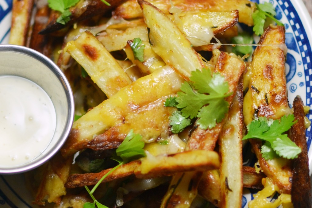 Herbed Cheese Fries | Eclectic Momsense #recipe #appetizer