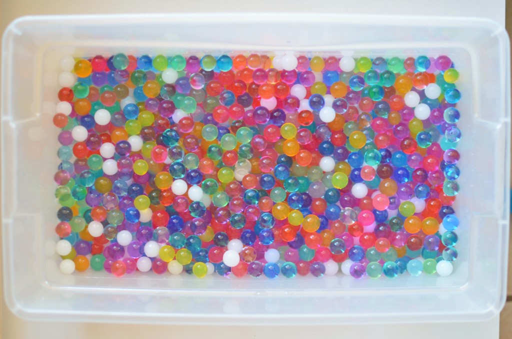 Memory Sensory Bin | Inside Out Water Bead Sensory Play