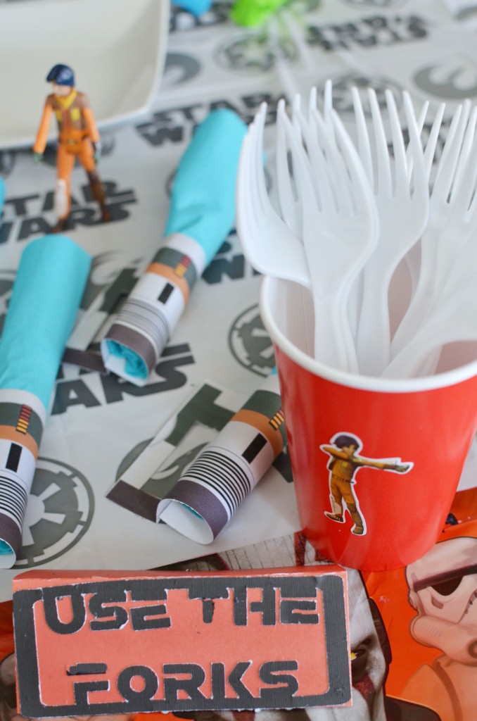 Star Wars Rebels Party Ideas | #BDayOnBudget | ad