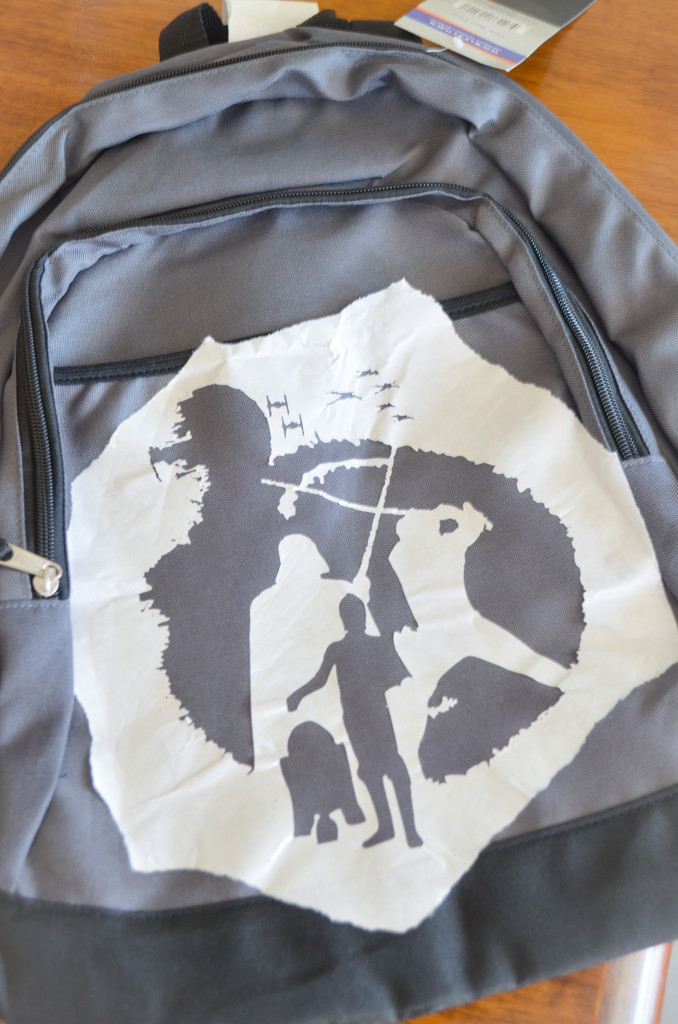 Star Wars Backpack- Learn how to make this custom storage vessel for your young padawan. |#StarWars | #craft | #DIY | #backtoschool