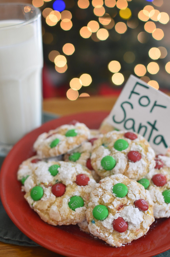 Holiday Snowflake M&M Cookies | The perfect cookie for Santa. #BakeInTheFun AD #recipe