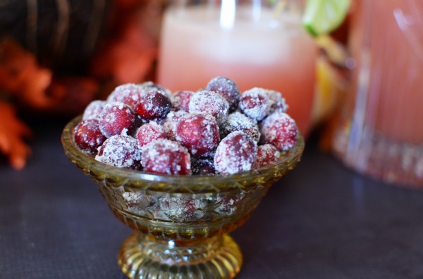 Candied Cranberries | A sparkling addition to your favorite holiday cocktails. #recipe