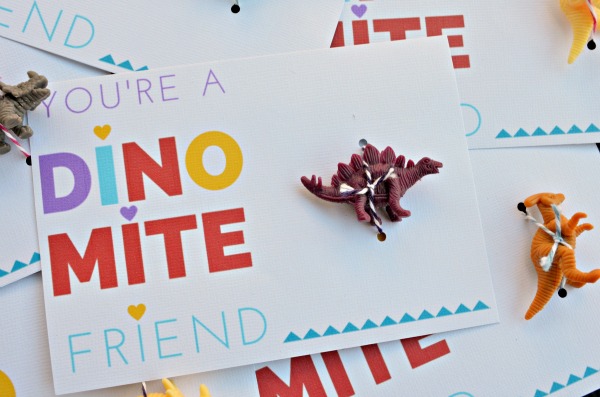 FREE printable dino-mite Valentine card.