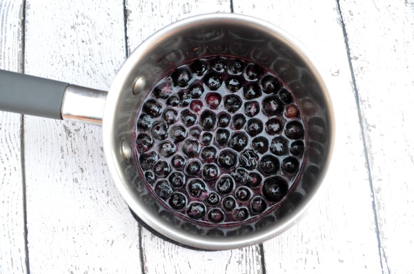 Blueberry Compote #EggoMyWay #ad