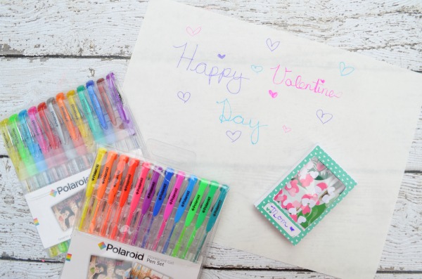 Easy printable gift card box perfect for Valentine's Day AND a crafty giveaway from Polaroid. #ad