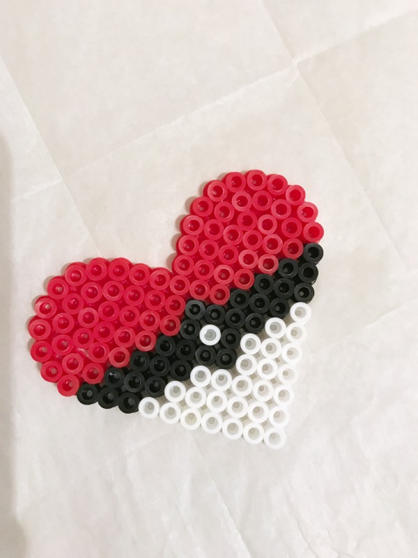 Perler Bead Heart Pattern - Directions for making a pixelated heart shaped pokéball.